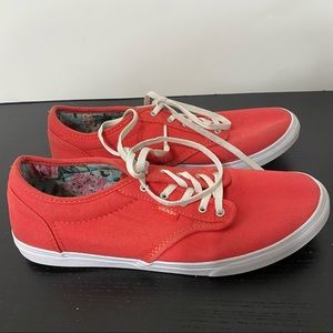 Vans low tops Coral color shoes women's size 9 sneakers tennis shoes